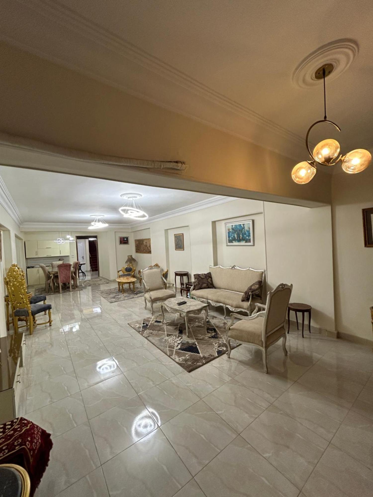 27 شارع رفاعة *